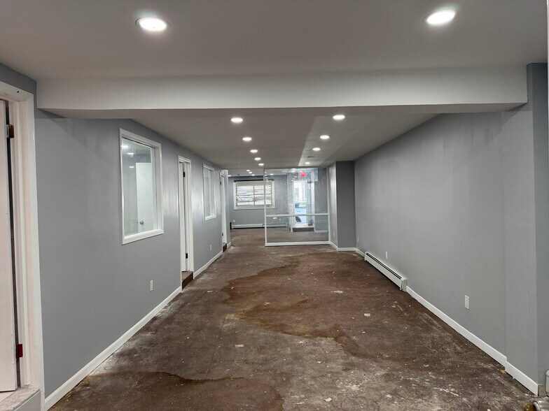 635 Newark Ave, Jersey City, NJ à louer - Photo intérieure – Image 3 sur 11