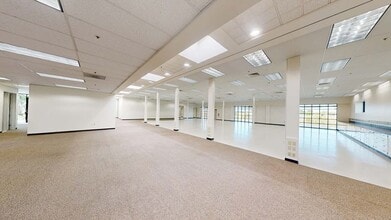 2331 Circadian Way, Santa Rosa, CA à louer Photo intérieure– Image 2 sur 3