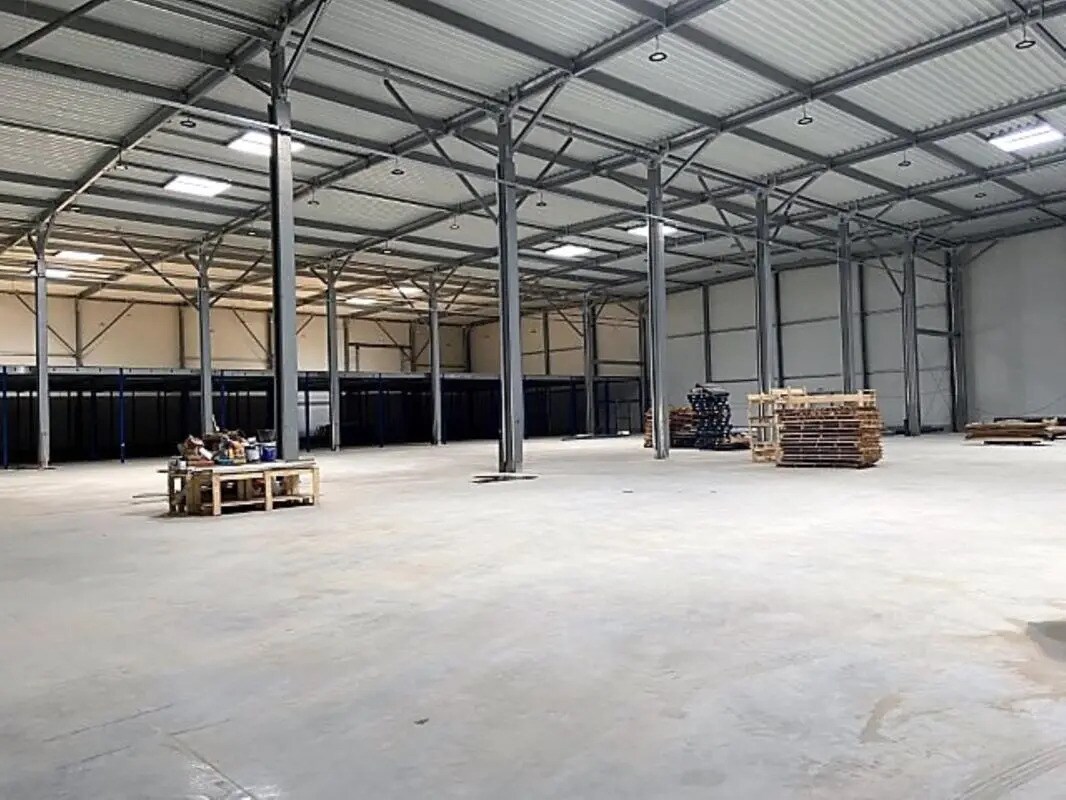 Industriel/Logistique dans Saint-Pathus à louer Photo de l’immeuble– Image 1 sur 7