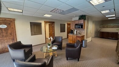 56 Edwards Village Blvd, Edwards, CO à louer Photo intérieure– Image 1 sur 5