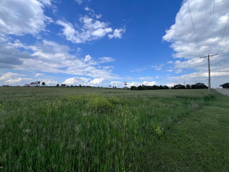 W 21st St, Abilene, KS à vendre - Autre – Image 3 sur 3