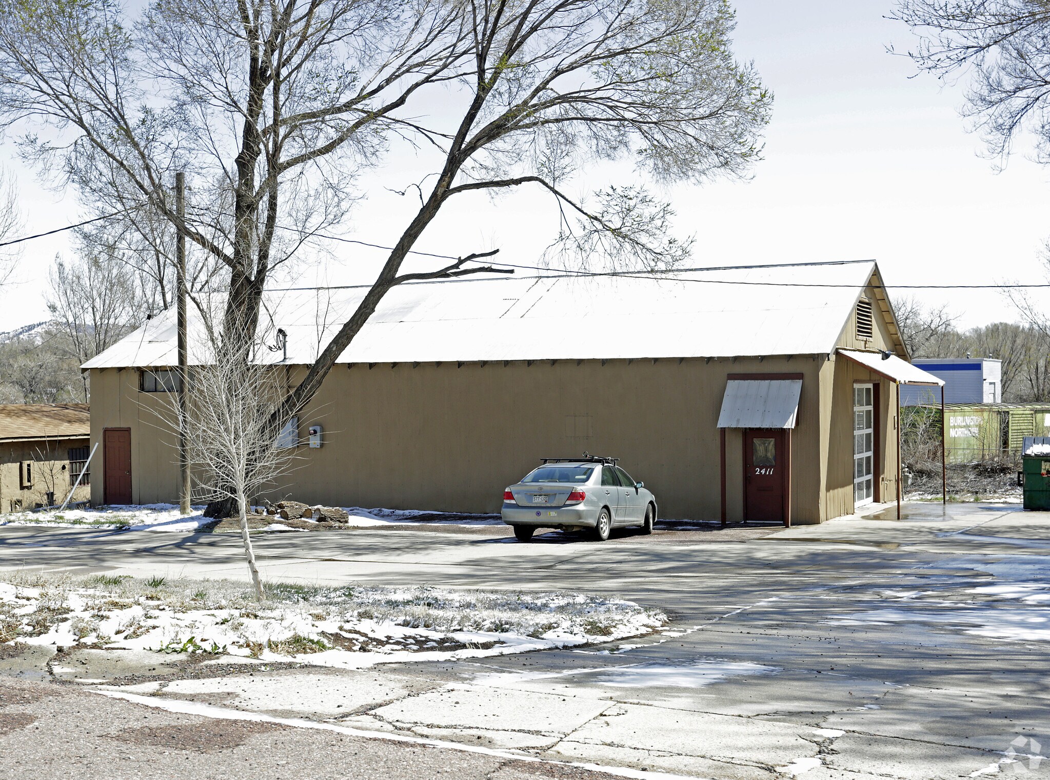 2411 Sinton Rd, Colorado Springs, CO à louer Photo principale– Image 1 sur 4