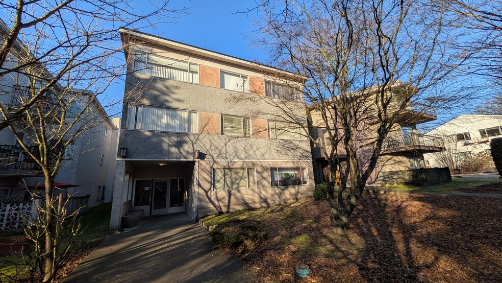 8741 Cartier St, Vancouver, BC à vendre - Photo de l’immeuble – Image 1 sur 10