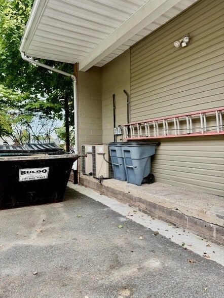 401 Kinderkamack Rd, Oradell, NJ à louer - Photo de l’immeuble – Image 3 sur 4