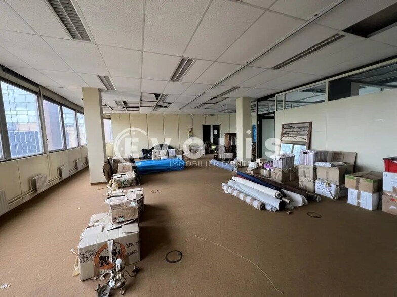 Bureau dans Fontenay-sous-Bois à louer - Photo de l’immeuble – Image 2 sur 10
