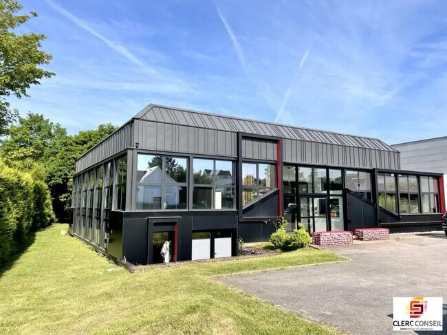 Plus de détails pour Bureau à louer