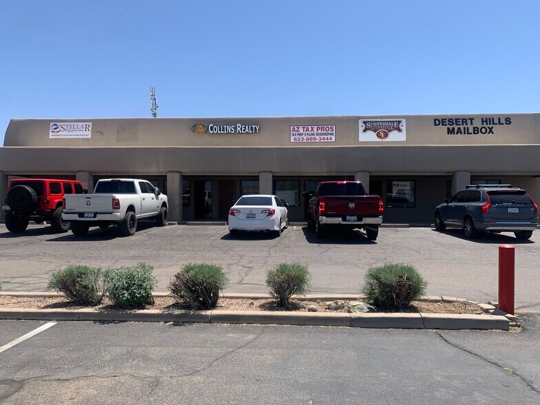515 E Carefree Hwy, Phoenix, AZ à louer - Photo de l’immeuble – Image 2 sur 3