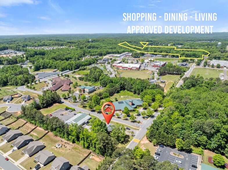386 Allen St, Dawsonville, GA à vendre - Photo de l’immeuble – Image 2 sur 9