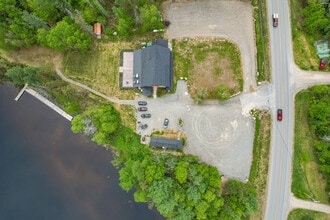 9 Tranquility Ln, Eustis, ME à louer Photo intérieure– Image 1 sur 20