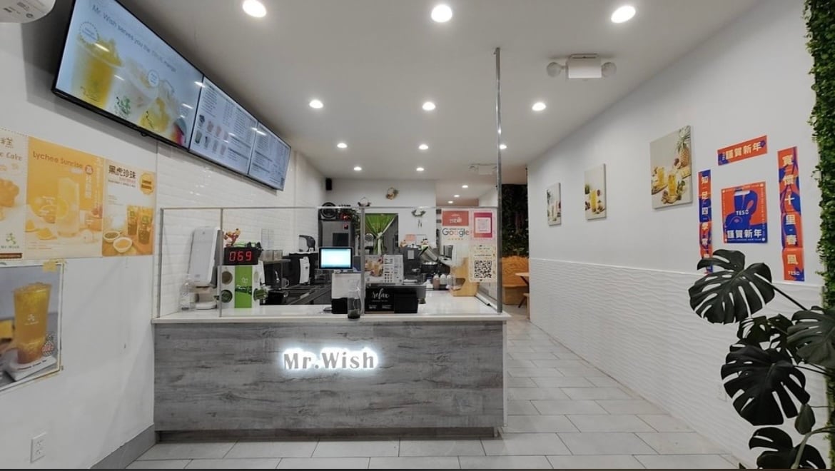 6627 Fresh Pond Rd, Flushing, NY à louer Photo de l’immeuble– Image 1 sur 5
