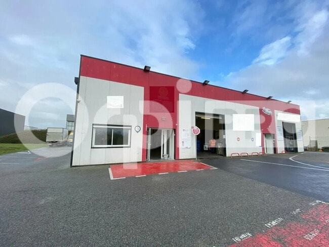 Plus de détails pour Local d’activités à vendre