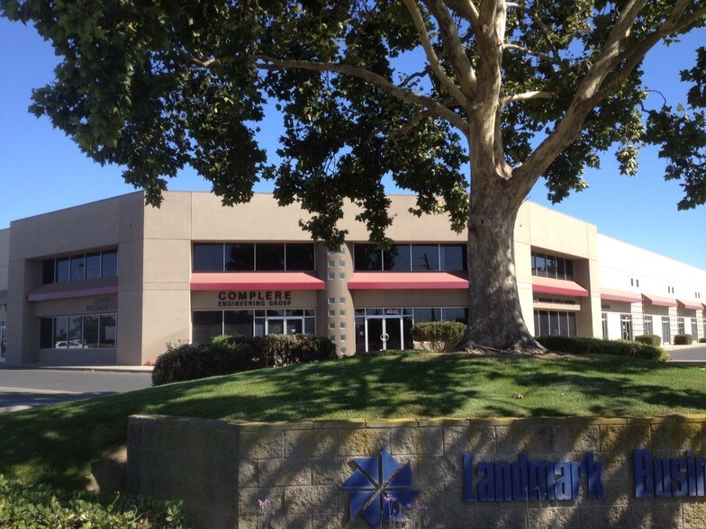 4230 Kiernan Ave, Modesto, CA à louer - Photo principale – Image 2 sur 7