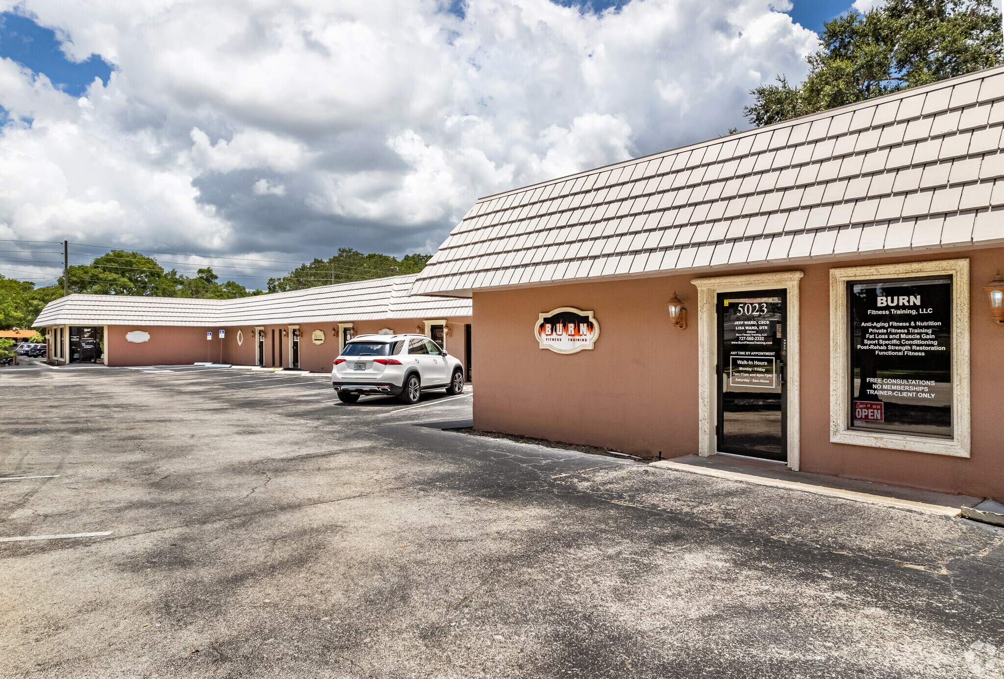 5023-5047 Central Ave, Saint Petersburg, FL à louer Photo principale– Image 1 sur 15