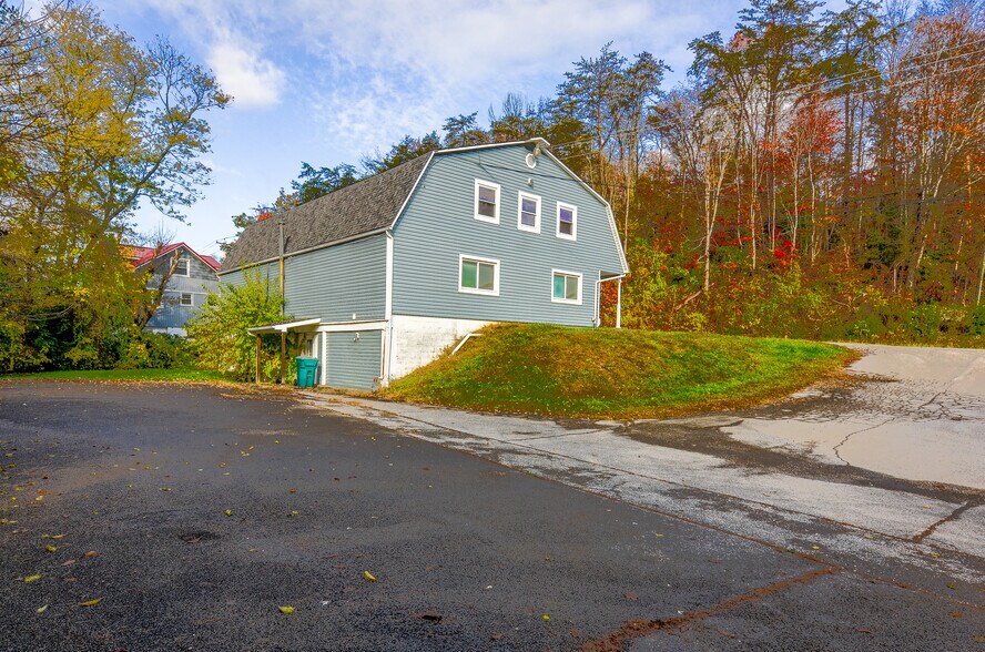 3422 Pennsylvania Ave, Charleston, WV à vendre - Photo de l’immeuble – Image 3 sur 11