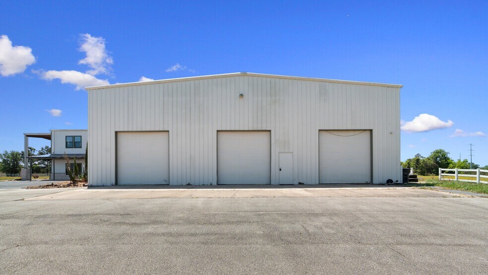 26069 Springer Cemetary Rd, Hockley, TX à vendre - Photo de l’immeuble – Image 3 sur 57