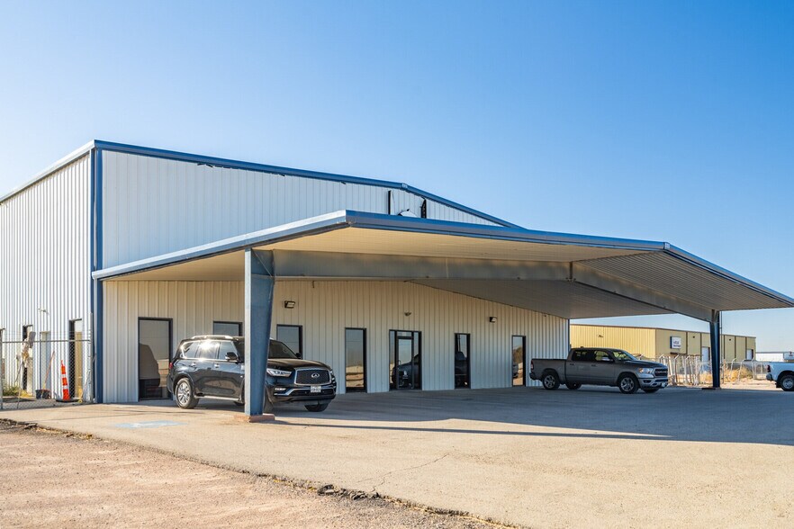 8511 W Interstate 20, Midland, TX à louer - Photo de l’immeuble – Image 2 sur 26