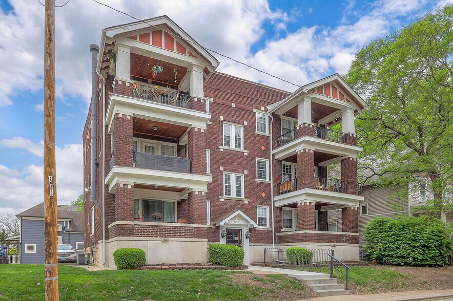 1005-1007 W 41st St, Kansas City, MO à vendre - Photo de l’immeuble – Image 3 sur 27