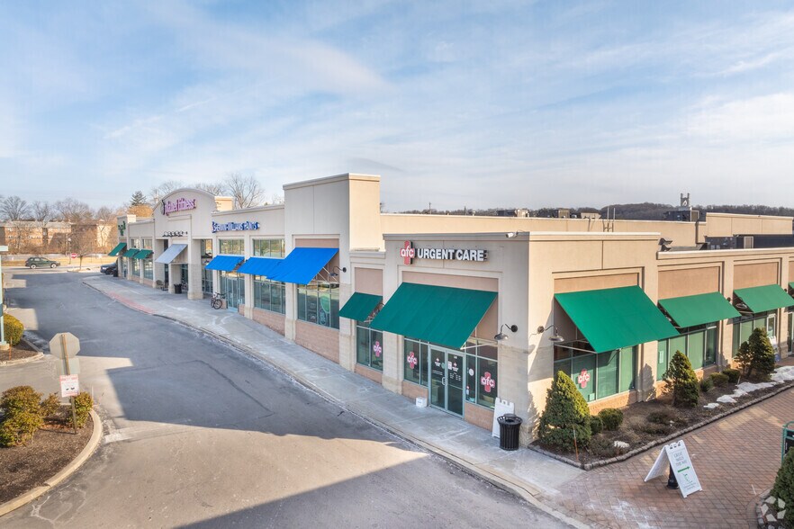 150 E Pennsylvania Ave, Downingtown, PA à vendre - Photo principale – Image 1 sur 5