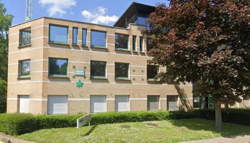 Rue Albert Einstein, Champs-sur-Marne à louer - Photo de l’immeuble – Image 1 sur 5