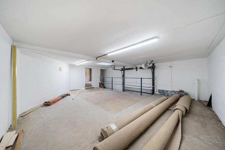 56 Bridge St, Pinner à vendre - Photo de l’immeuble – Image 2 sur 7