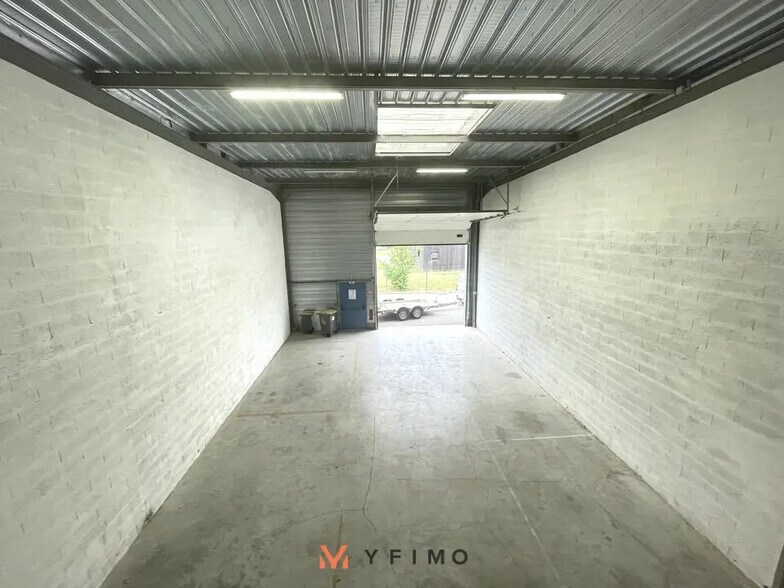 Local d'activités dans Aubergenville à vendre - Photo intérieure – Image 3 sur 7