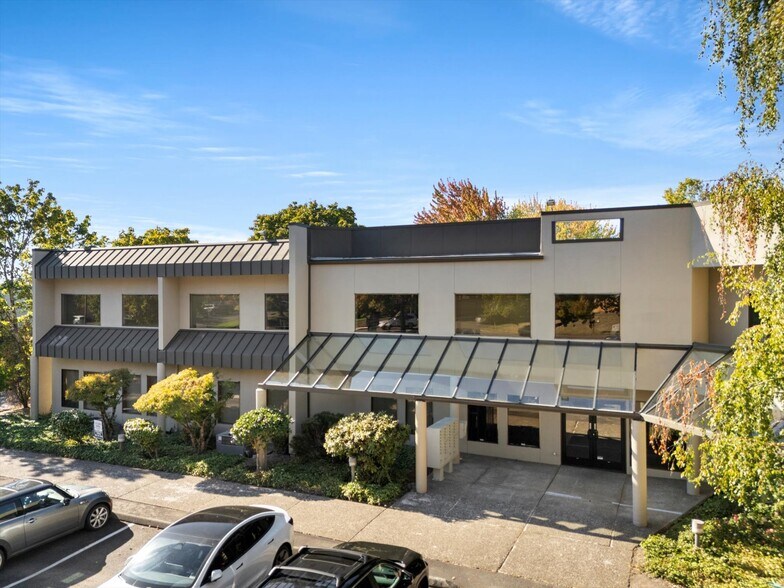 13370 NW Westlawn Ter, Portland, OR à vendre - Photo de l’immeuble – Image 3 sur 13