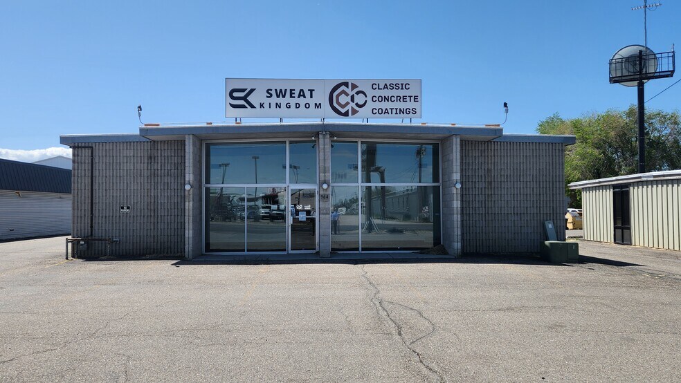 964 E Lincoln Rd, Idaho Falls, ID à louer - Photo principale – Image 1 sur 10
