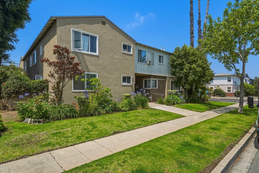 11401 Washington Pl, Los Angeles, CA à vendre - Photo de l’immeuble – Image 2 sur 13