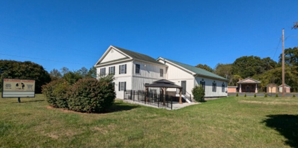 168 Faulconerville Dr, Amherst, VA à vendre - Photo de l’immeuble – Image 2 sur 3