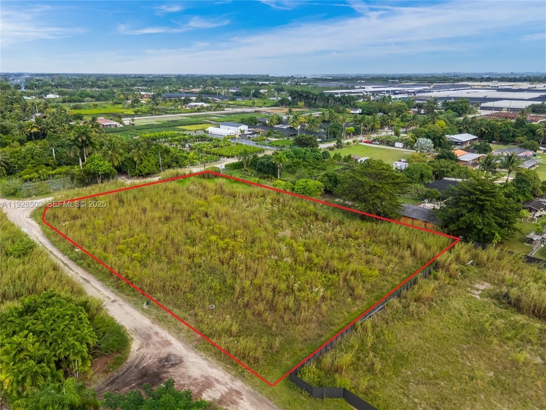 SW 197th St, Miami, FL à vendre - Aérien – Image 2 sur 6