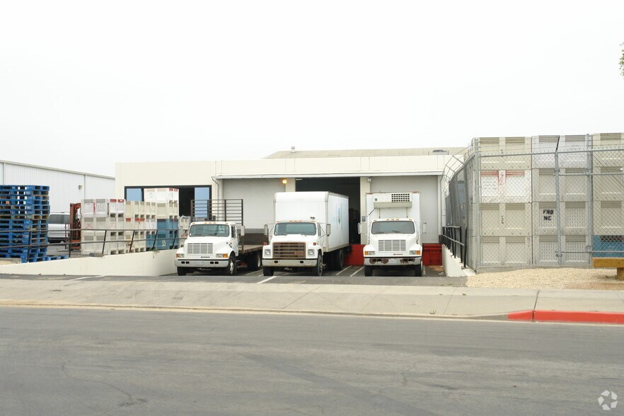 845 W Market St, Salinas, CA à louer - Photo de l’immeuble – Image 2 sur 3