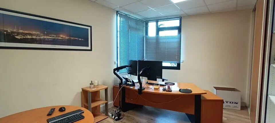 Bureau dans Le Havre à louer - Photo de l’immeuble – Image 2 sur 3