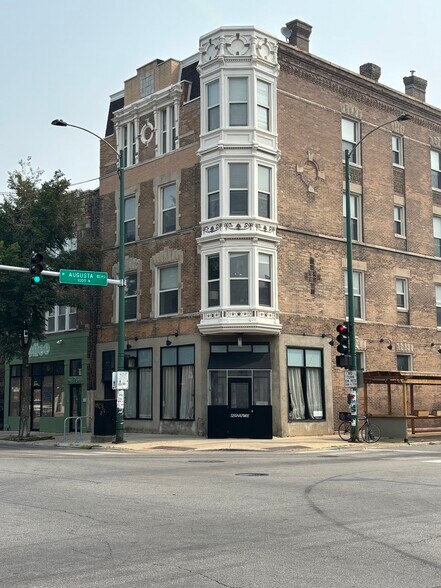1001 N California Ave, Chicago, IL à louer - Photo de l’immeuble – Image 2 sur 4