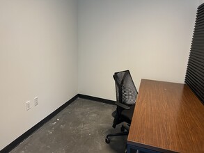 1110 Pine Ridge Rd, Naples, FL à louer Photo intérieure– Image 1 sur 1