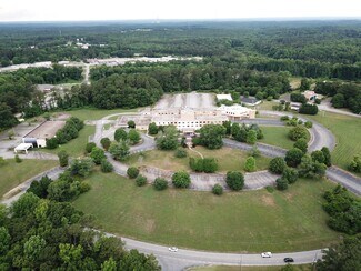 Plus de détails pour 60 Hospital, Newnan, GA - Bureau à vendre