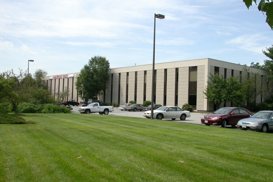 900 Middlesex Tpke, Billerica, MA à louer - Photo de l’immeuble – Image 2 sur 6