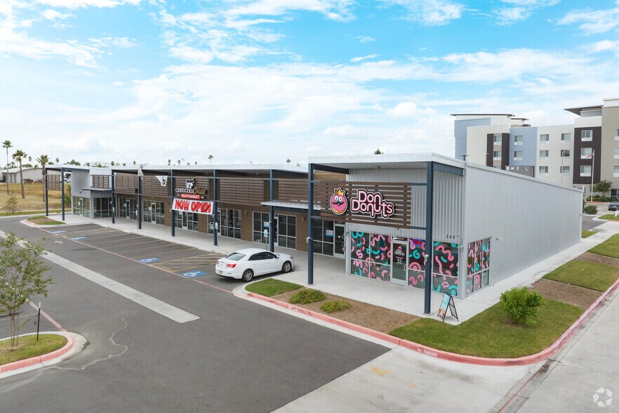 500 W Trenton Rd, Edinburg, TX à louer - Photo de l’immeuble – Image 3 sur 8