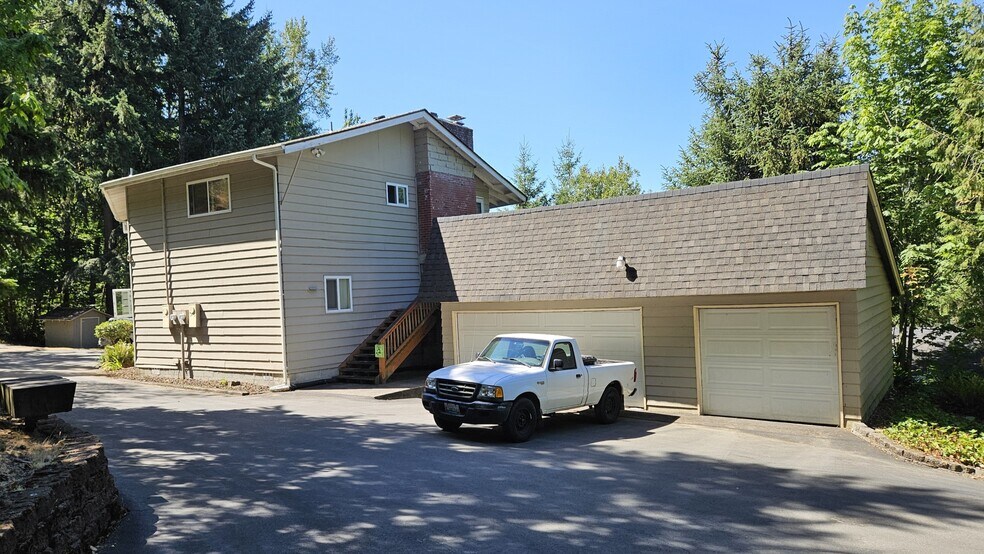 1921 Teresa Way, Kelso, WA à vendre - Photo de l’immeuble – Image 2 sur 12