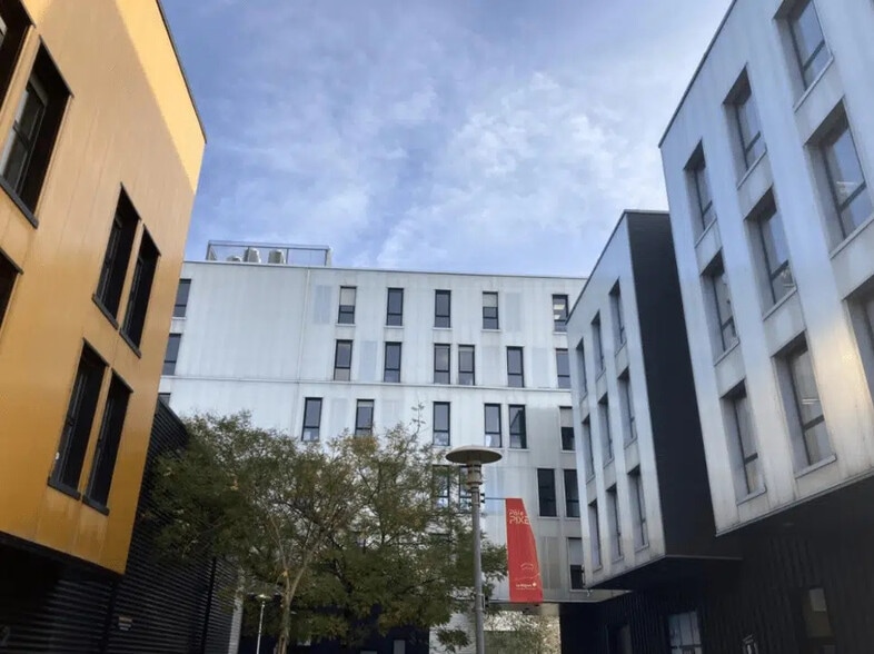 26 Rue Emile Decorps, Villeurbanne à louer - Photo de l’immeuble – Image 2 sur 3