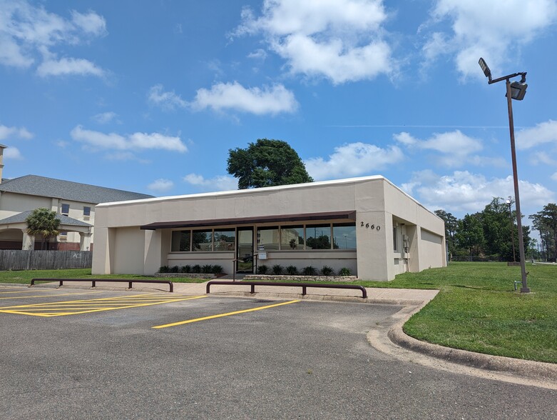 2660 Sweetgum Ln, Beaumont, TX à vendre - Photo de l’immeuble – Image 1 sur 25