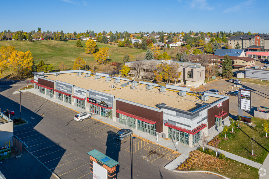 410 St Albert Trail, St. Albert, AB à louer - Aérien – Image 2 sur 3