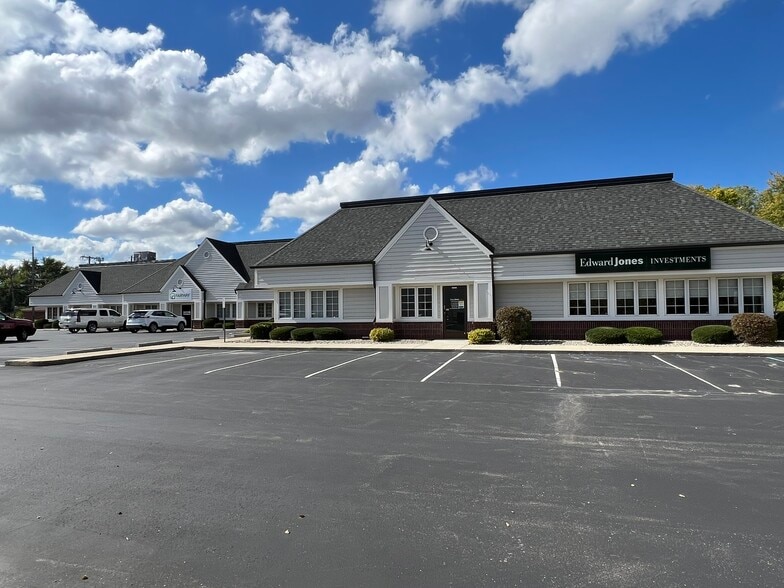 1320 E 53rd St, Anderson, IN à louer - Photo de l’immeuble – Image 2 sur 17