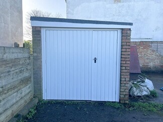 Plus de détails pour 1 Melody Close, Sheerness - Industriel/Logistique à vendre