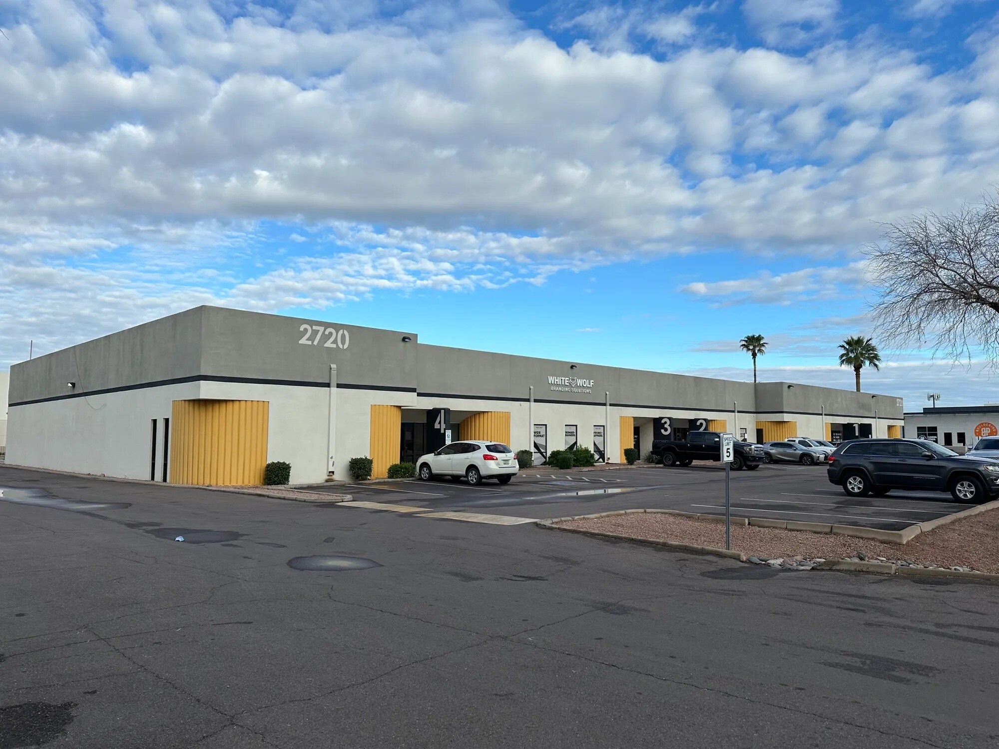 2740 S Hardy Dr, Tempe, AZ à louer Photo de l’immeuble– Image 1 sur 9