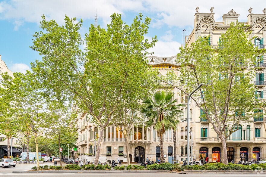 Avenida Diagonal, 423, Barcelone, Barcelona à louer - Photo principale – Image 1 sur 2
