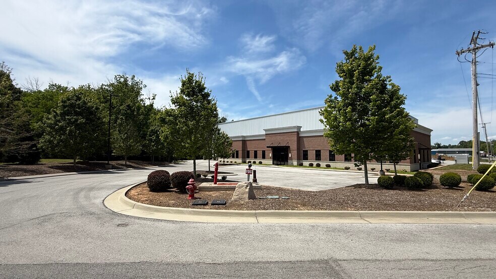 5463 Watkins St, College Dale, TN à louer - Photo de l’immeuble – Image 2 sur 26