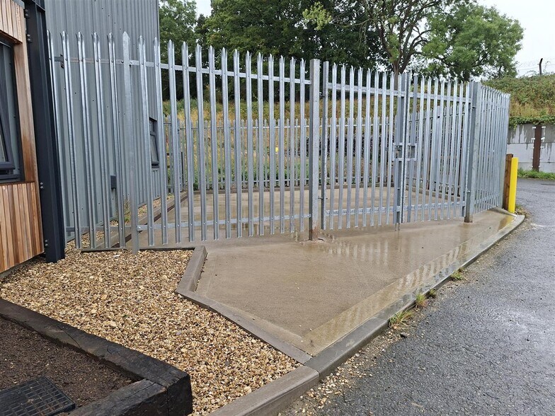 7 Station Rd, Old Dalby à louer - Photo de l’immeuble – Image 3 sur 39