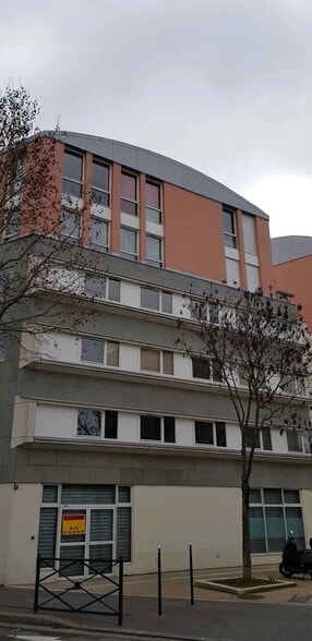 Local commercial dans Asnières-sur-Seine à louer - Photo de l’immeuble – Image 1 sur 2