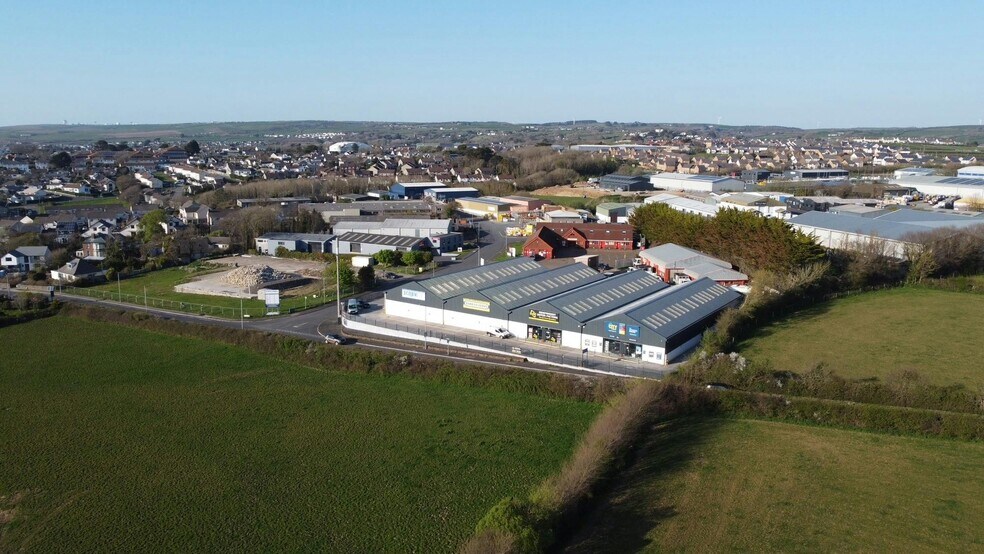 1-5 Kings Hill Industrial Estate, Bude à vendre - Aérien – Image 2 sur 18