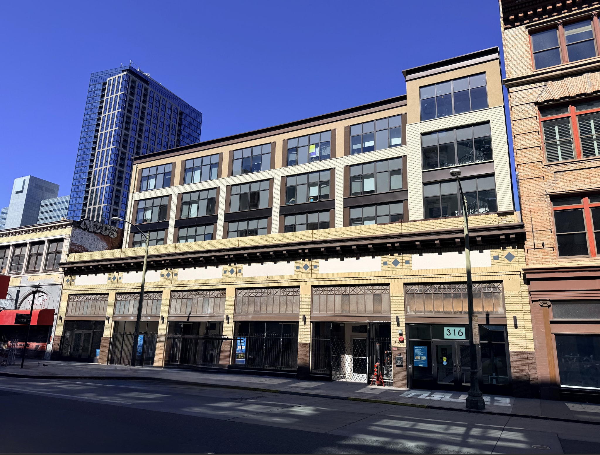 316 12th St, Oakland, CA à louer Photo principale– Image 1 sur 29